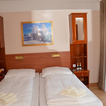 Private Room Pyrkerstrasse バート・ホーフガシュタイン 部屋 写真